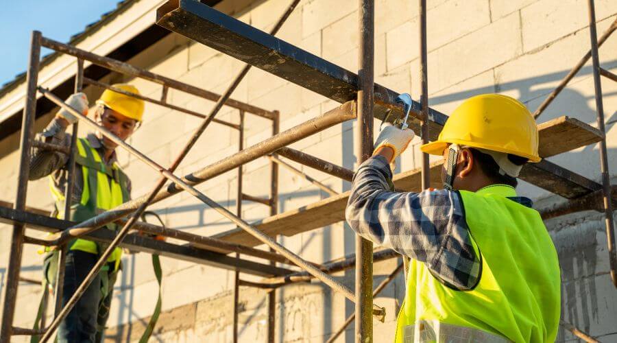 Professional gutter cleaning in Wilson, MI